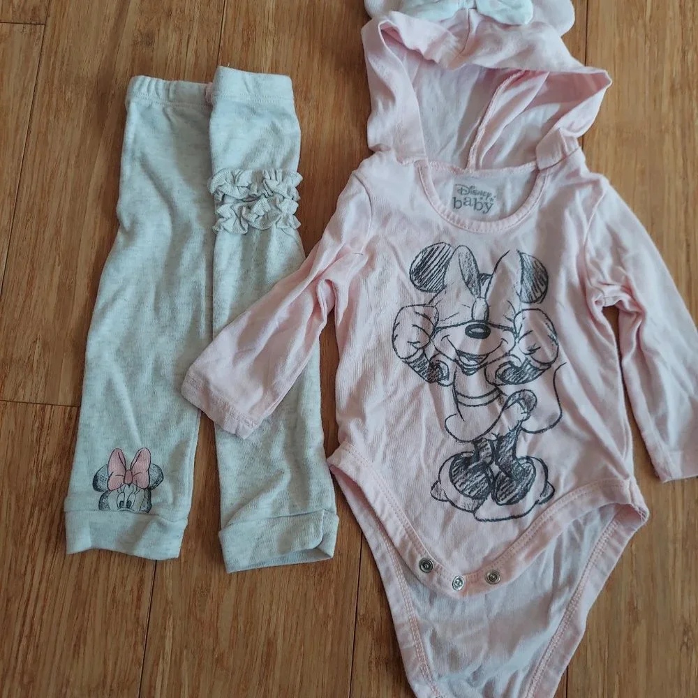 ⭐️5/$30 - Minnie Mouse Outfit, Size 3-6 months, Disney, EUC